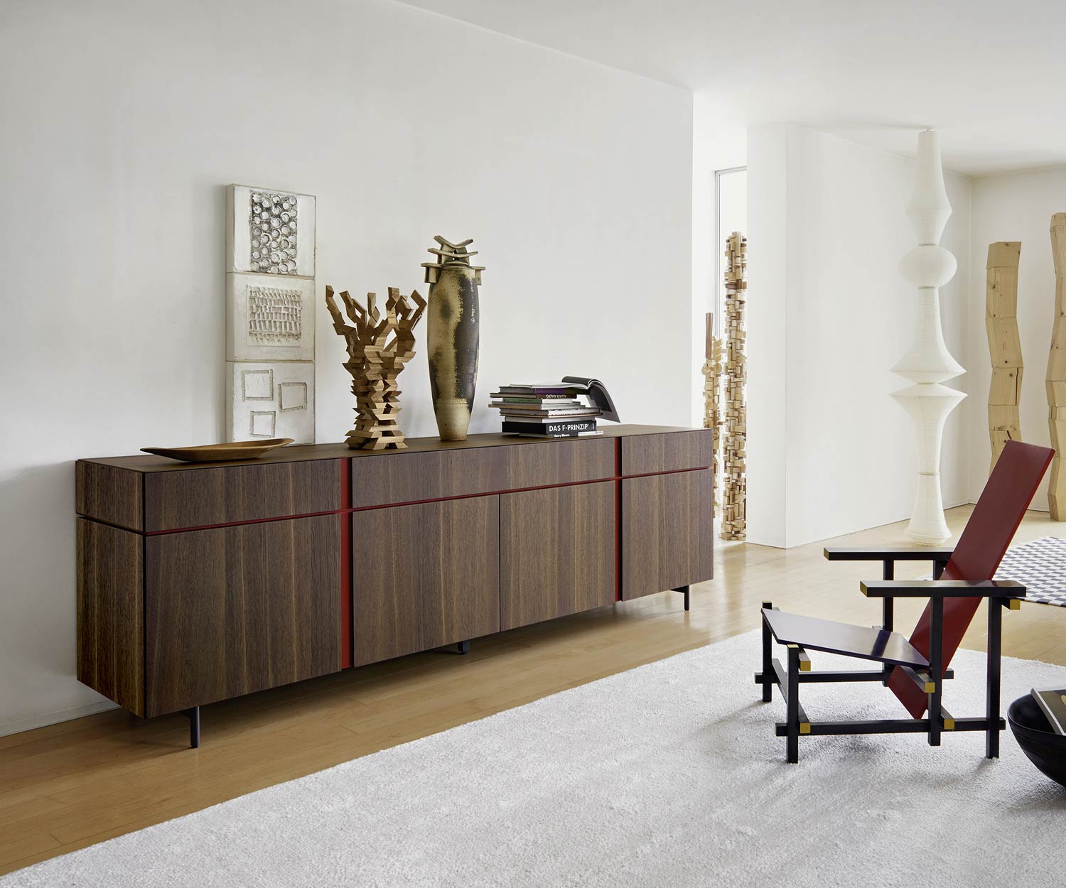 Esclusiva credenza di design Livitalia Abaco impiallacciata in rovere scuro